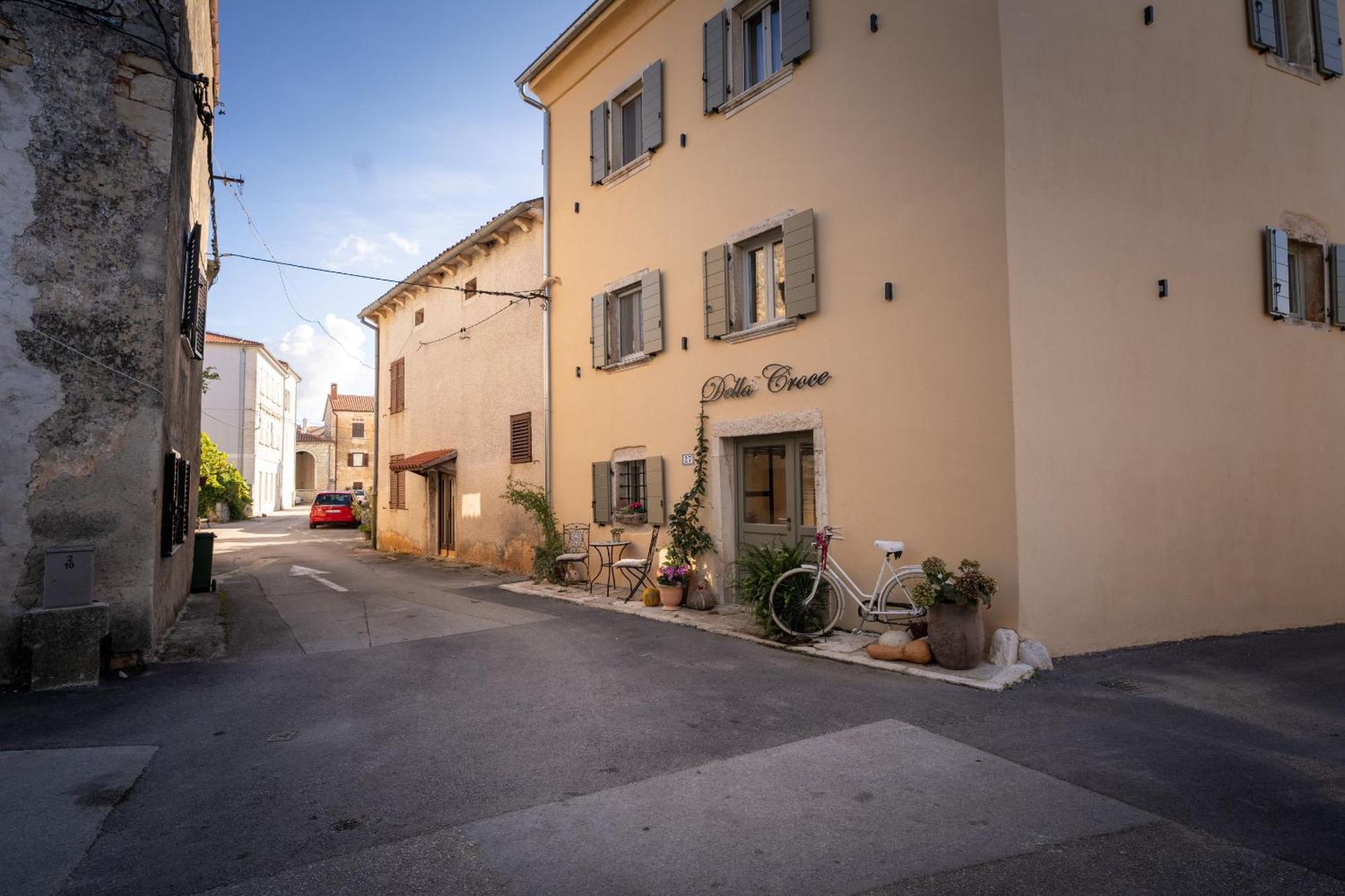 Della Croce Bed&Breakfast Svetvincenat Bagian luar foto