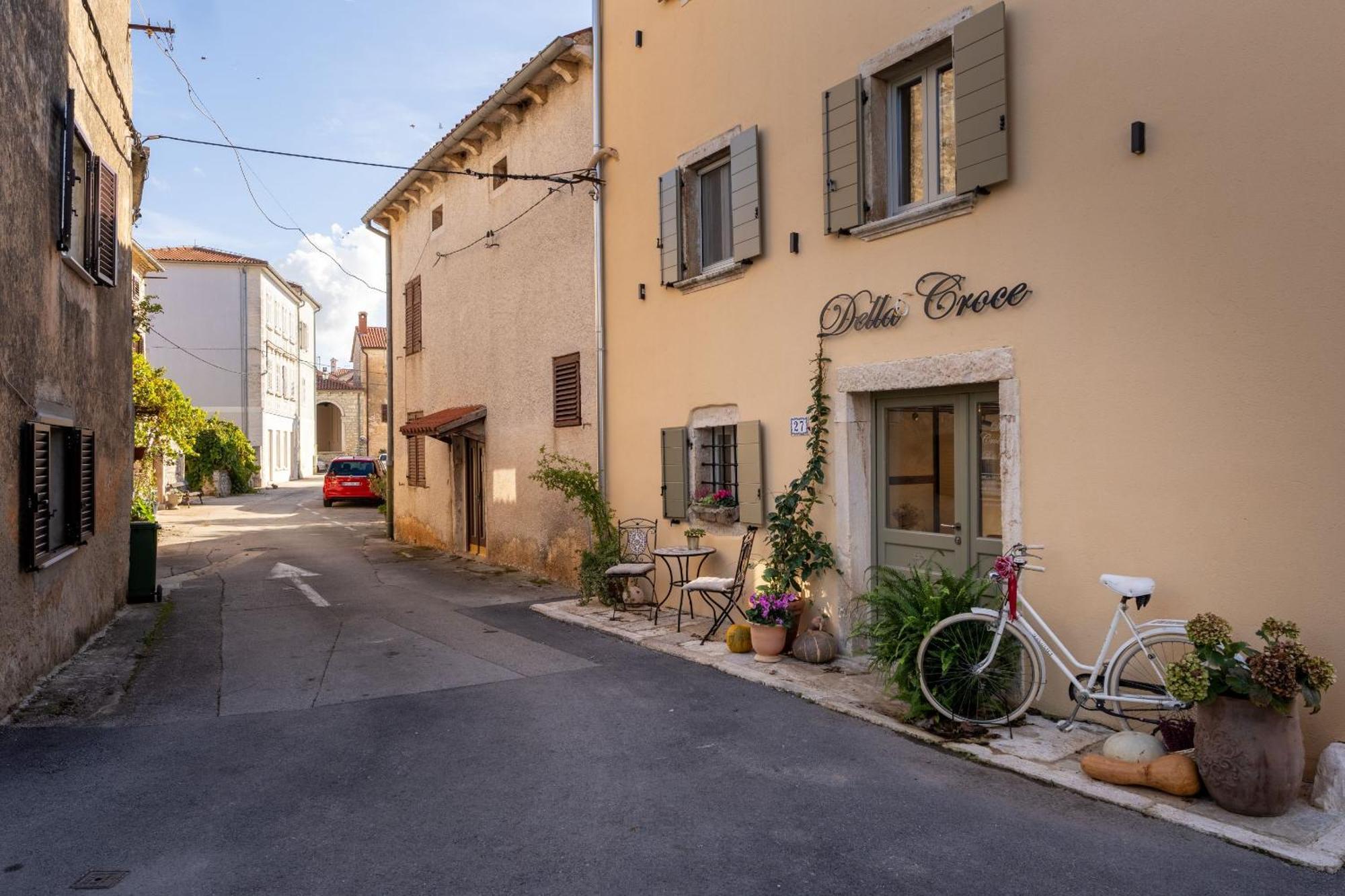 Della Croce Bed&Breakfast Svetvincenat Bagian luar foto