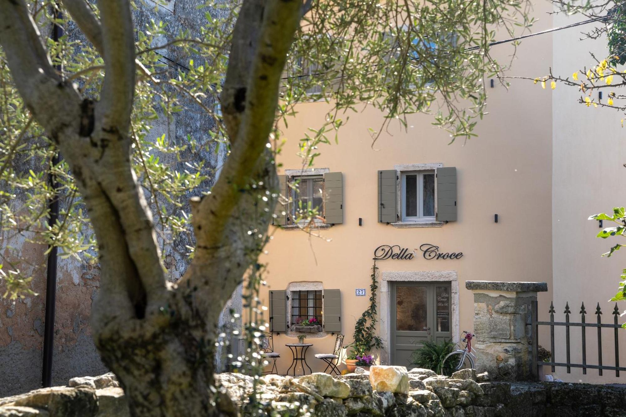 Della Croce Bed&Breakfast Svetvincenat Bagian luar foto
