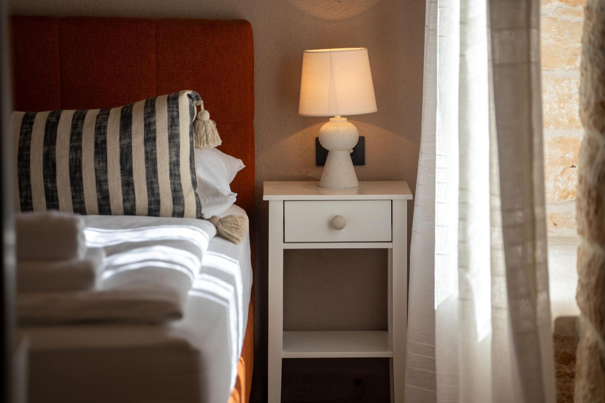 Della Croce Bed&Breakfast Svetvincenat Bagian luar foto